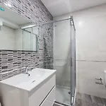 Petit Goierri Hotel