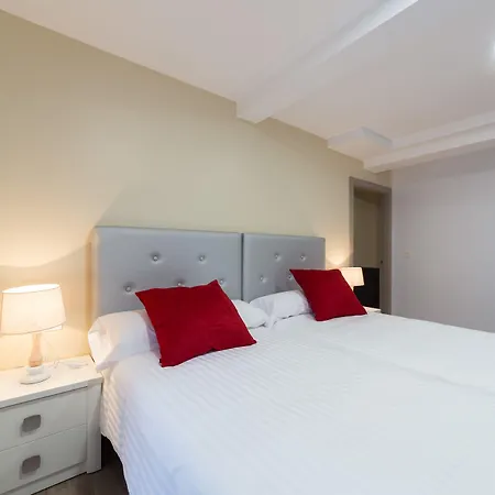 Petit Goierri Hotel 2*